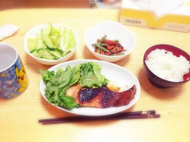 鮭の照り焼き、野菜のバター醤油炒め|森山明日香さん