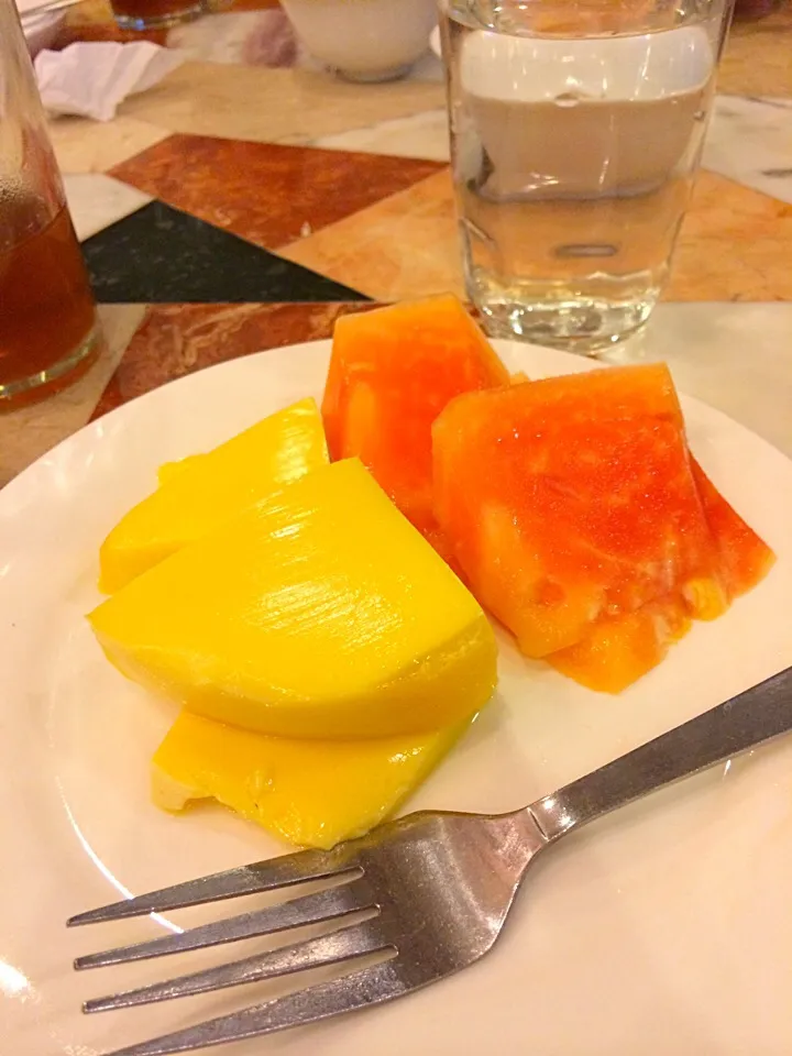 Snapdishの料理写真:Gelatin papaya|Lai's Kitchenさん