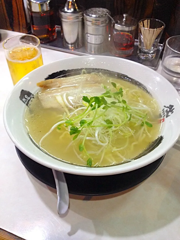 〆にラーメン|ペロリさん