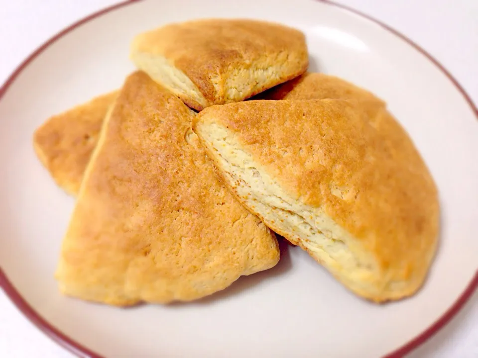 朝からスコーン焼きました♡|あずささん