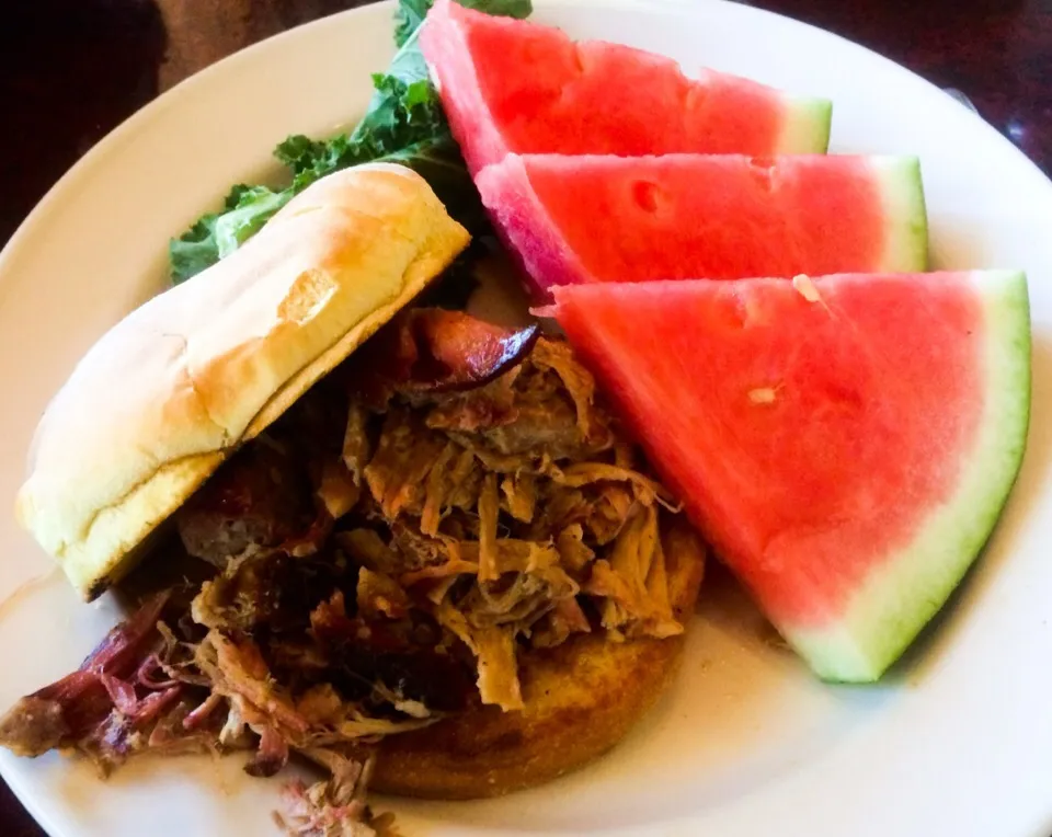 Pulled Pork Sandwich with Watermelon from Lucille's BBQ|sooprcoolchicaさん