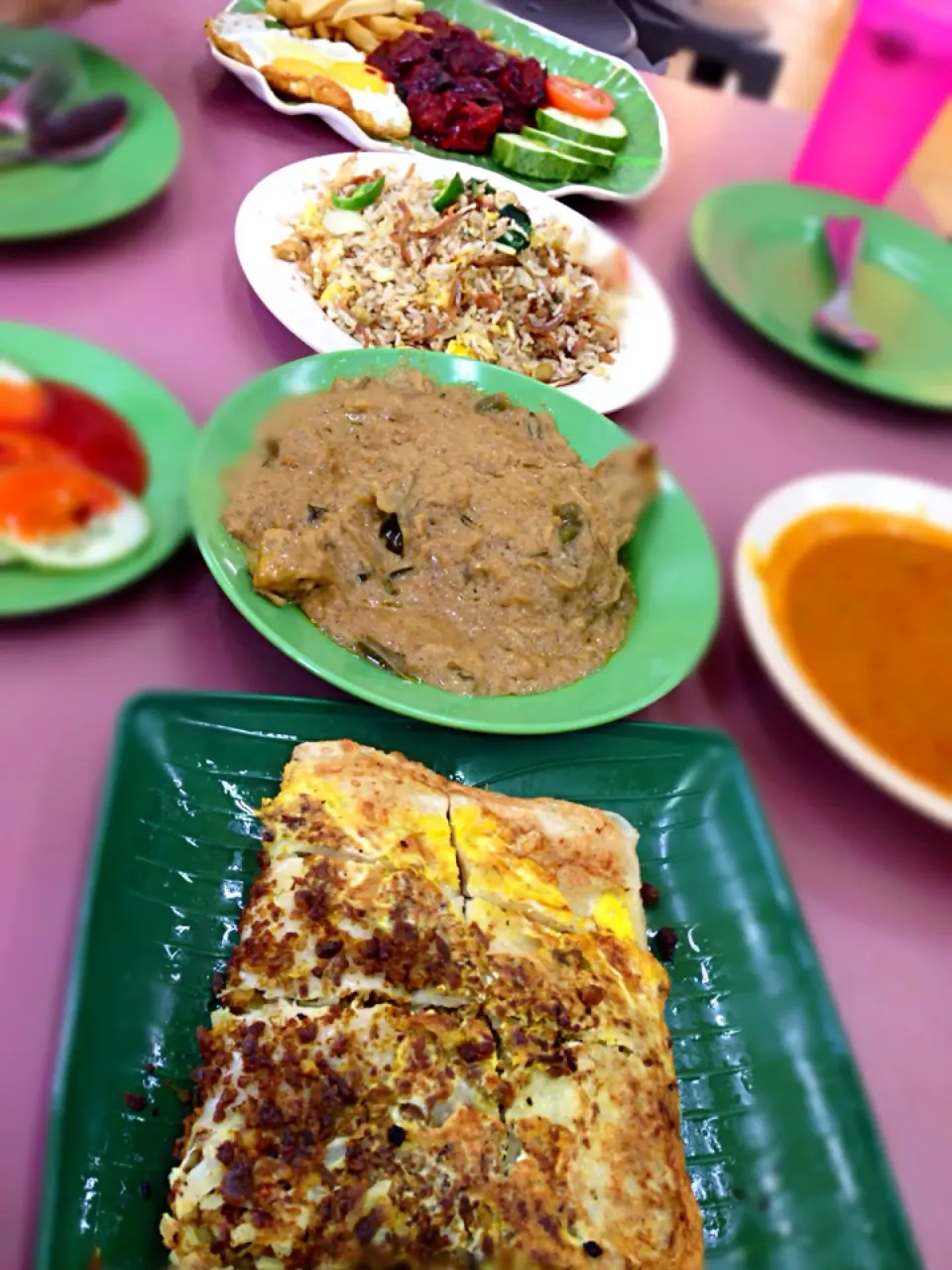 Mutton murtabak, chicken kurma, Nasi Goreng Ikan Bilis and beef chop|karen limさん