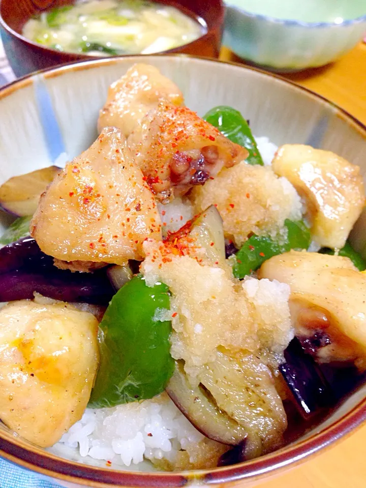 ぼんじりのネギ塩焼きと&野菜の煮浸し丼っʕ•̫͡•ʔ♬✧|かよさん