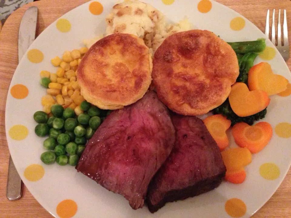 Sunday roast and Yorkshire pudding !|かよこさん