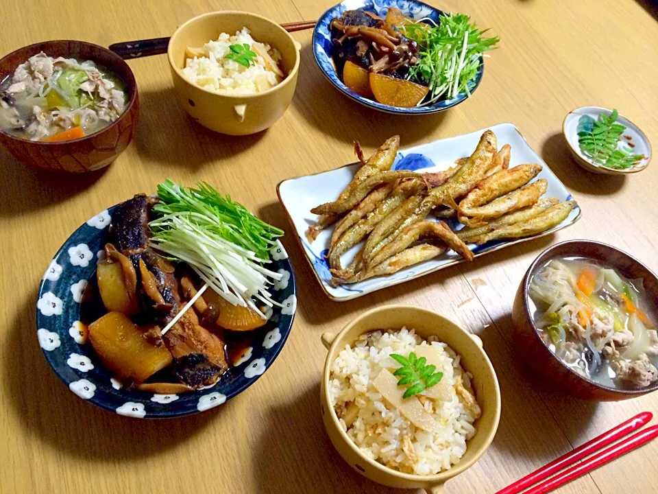 鰈の煮付け、チカの唐揚げ、筍ご飯、残り物スープw|ACHACOさん