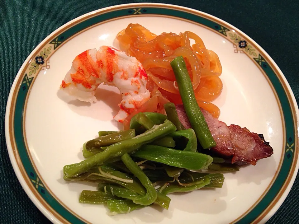 Snapdishの料理写真:Appetizer with shrimps, beans and duck|Fujiko Toyohashiさん