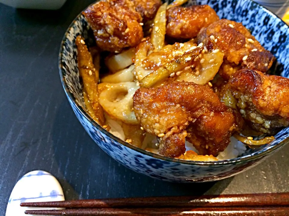 蓮根、ごぼう、鶏竜田の甘酢たれ丼|Sayaka  Ozakiさん