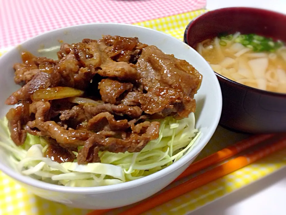 生姜焼き丼と味噌汁|つぐおさん