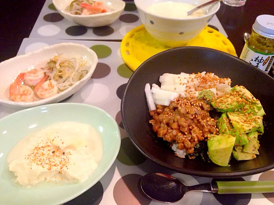 お腹すいた！ のねばねば丼|alhambraさん