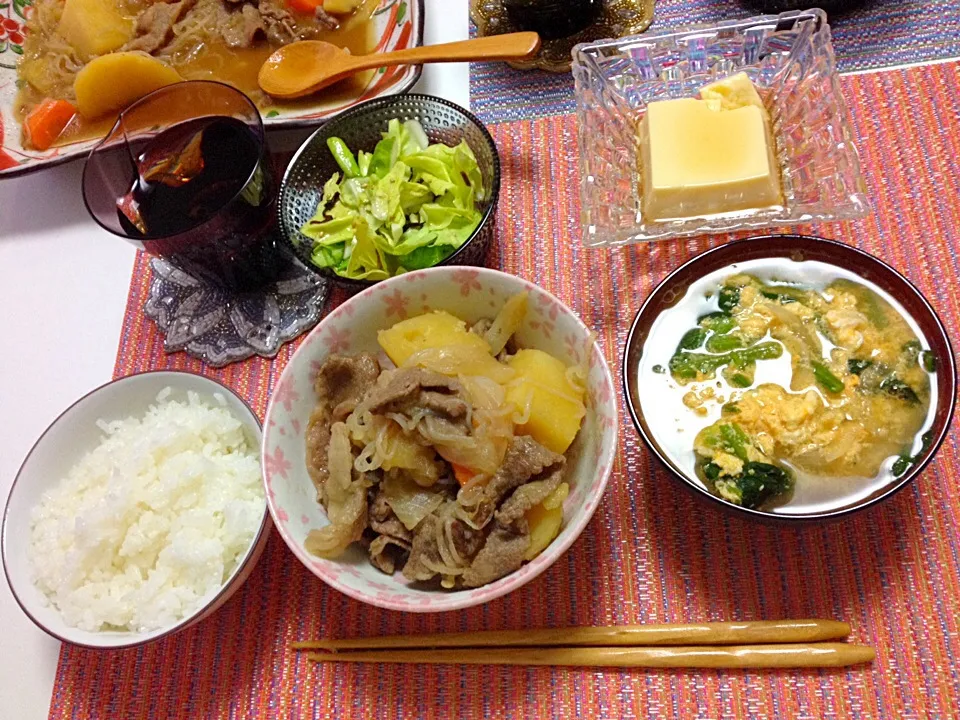 肉じゃが、おつまみキャベツ、ほうれん草のかき玉汁、卵豆腐|だるころさん