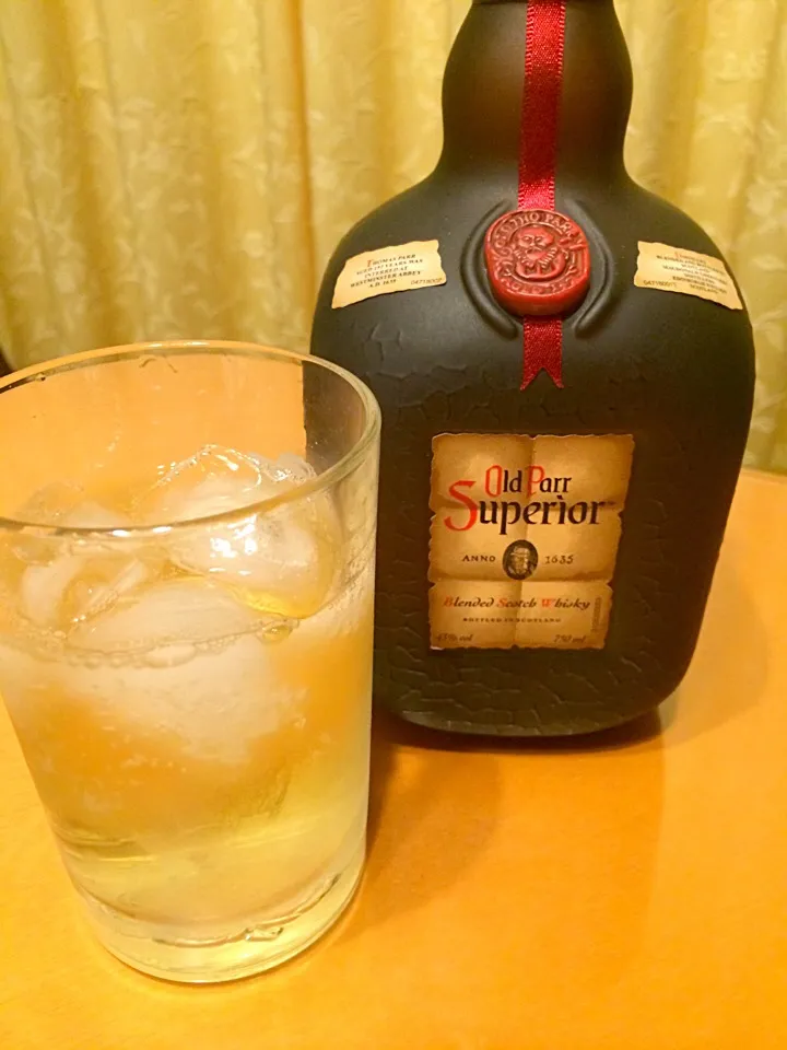 Snapdishの料理写真:Old Parr Superior でハイボール|まるまさん