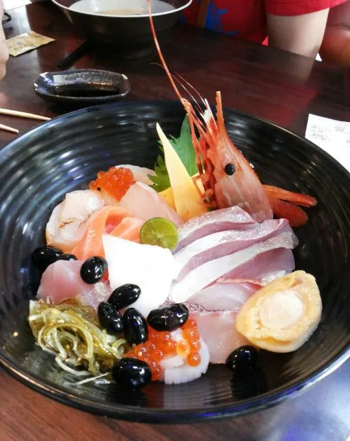 Luxurious sashimi with rice|m!ckongさん