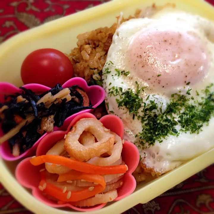 Snapdishの料理写真:ナシゴレン弁当|もえさん