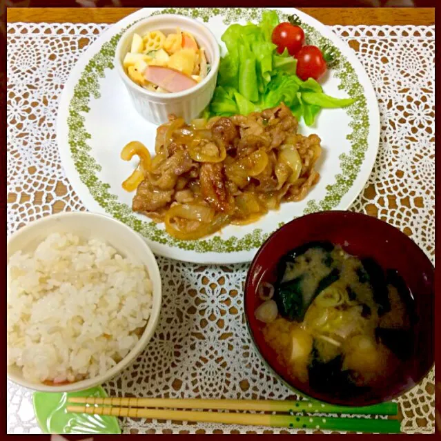 Snapdishの料理写真:豚肉炒め晩御飯|Atsukoさん