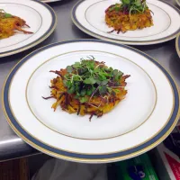 Potato and Zucchini Latke with beet ketchup and Dijon dressed micro greens|Coreyさん