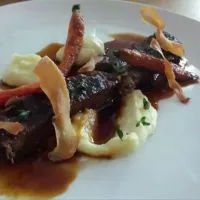 Snapdishの料理写真:Beer Braised Beef with Parsnip Puree, roasted baby carrots|Austin McKennaさん