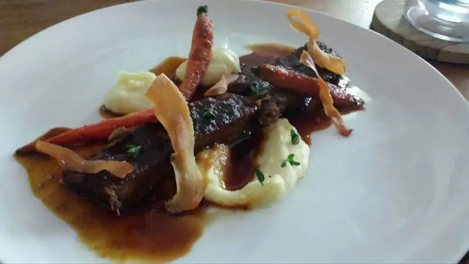 Snapdishの料理写真:Beer Braised Beef with Parsnip Puree, roasted baby carrots|Austin McKennaさん