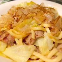 おひとり様ごはん〜焼きうどん〜|Misakiさん