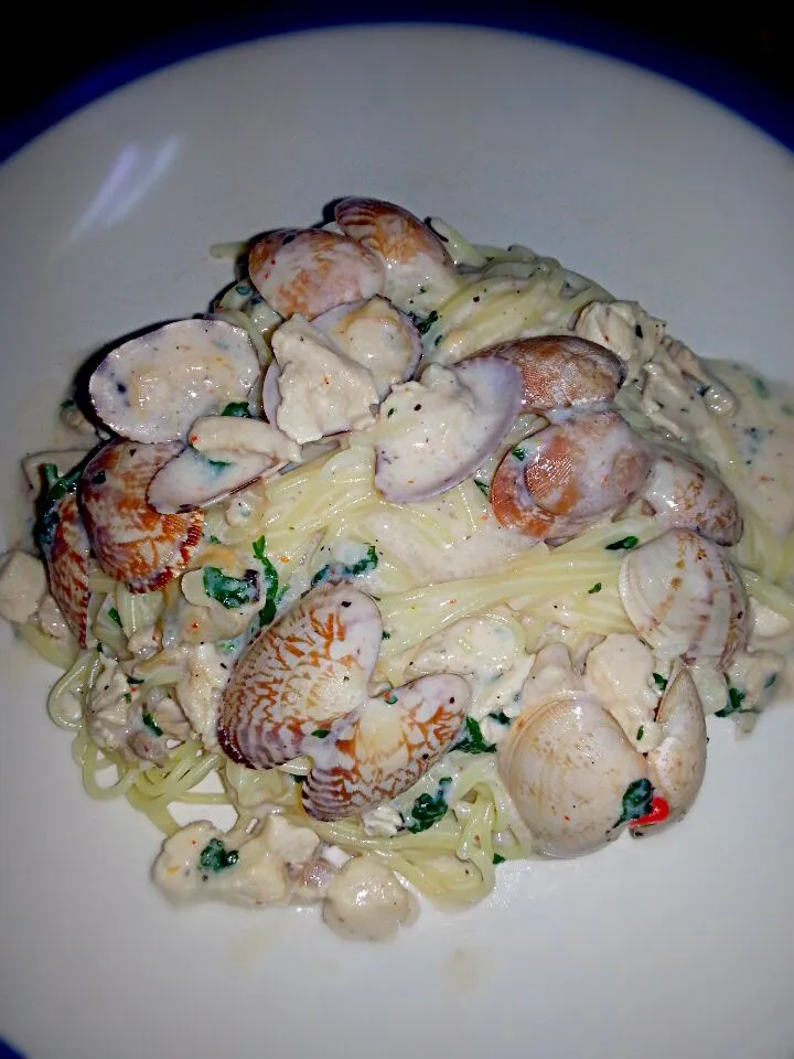 creamy spicy clam pasta|Lottie Ibadlit Ninoblaさん