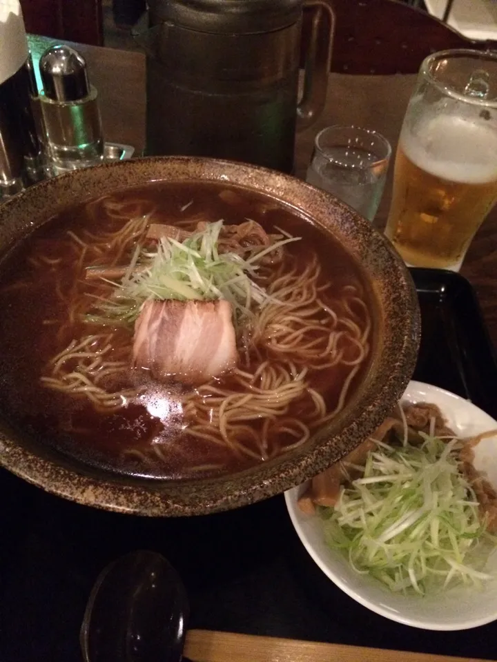 もちもちの木 中華そば大 ネギ メンマ 、今日はギョウザとビールも！|rockiさん