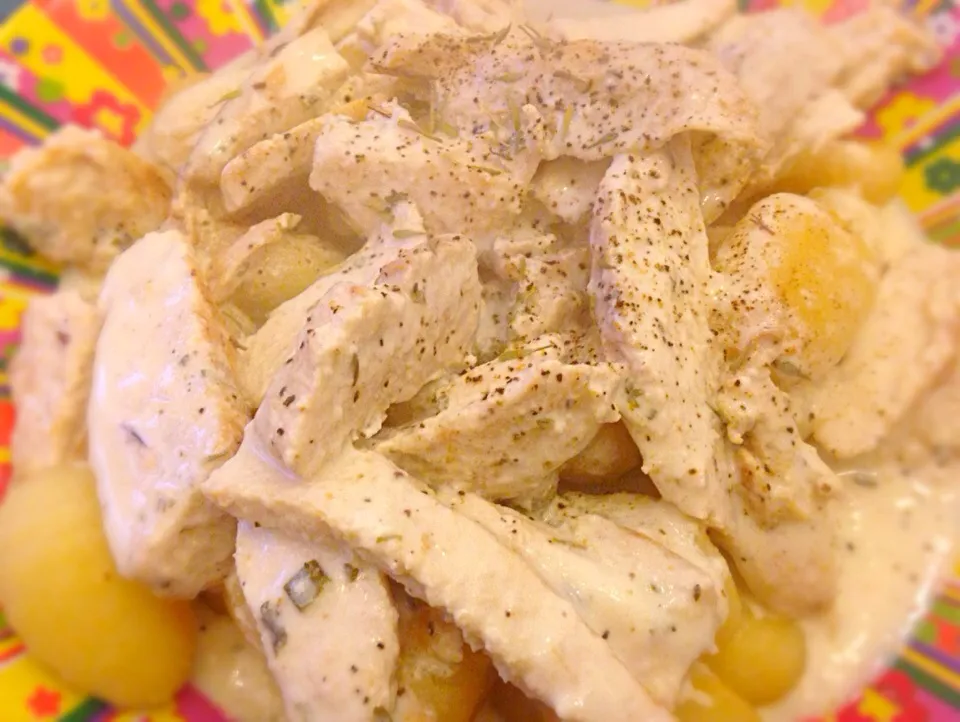 Gnocchi with chicken breast strips in cream sauce|Fujiko Toyohashiさん