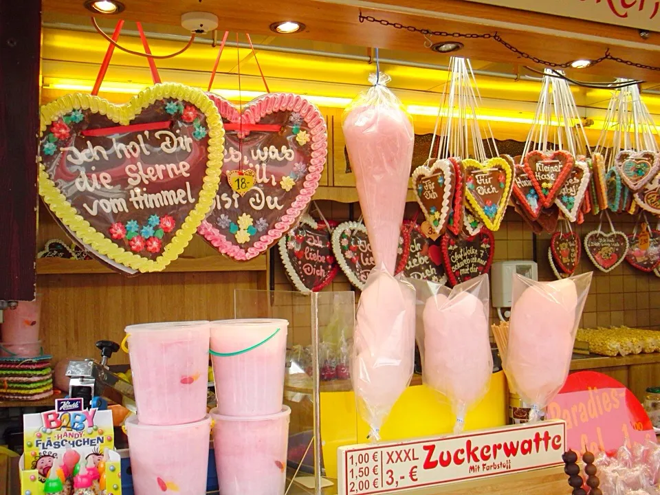 Sweets at the market|Fujiko Toyohashiさん