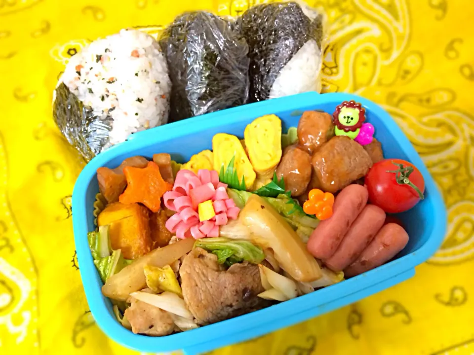 ４月１６日♡旦那さんお弁当♡回鍋肉と3種のおむすび♡|つんさん