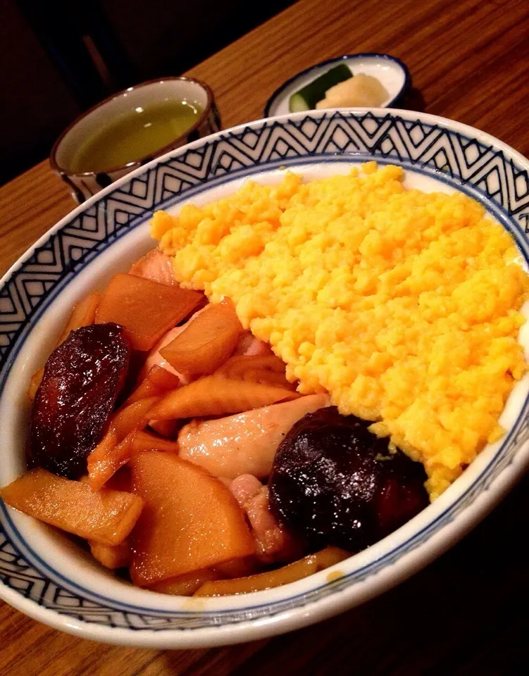 ✨静岡の元祖親子丼🍚|中さんさん