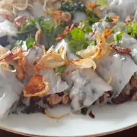 Bánh Cuốn (Vietnamese rice steamed roll)|Thu Trangさん