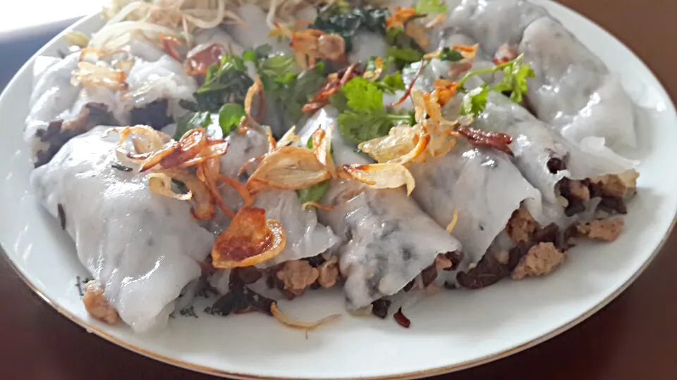 Bánh Cuốn (Vietnamese rice steamed roll)|Thu Trangさん