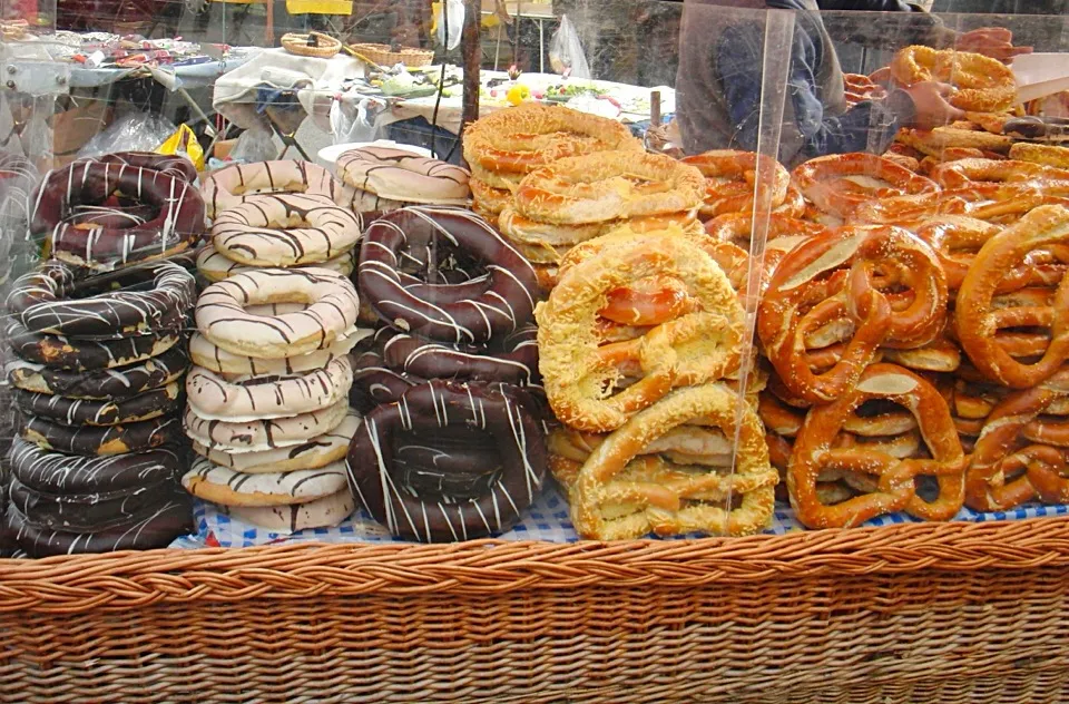 Fresh pretzels at the market|Fujiko Toyohashiさん