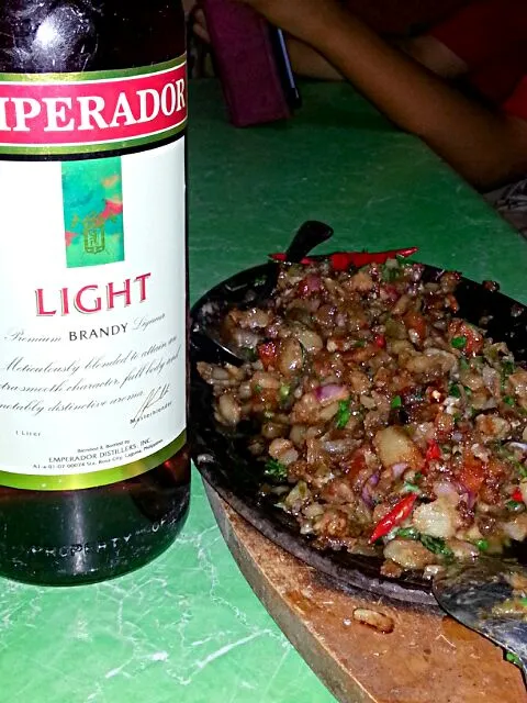 only in the Philippines.. empi at sisig|Ayel Santellaさん