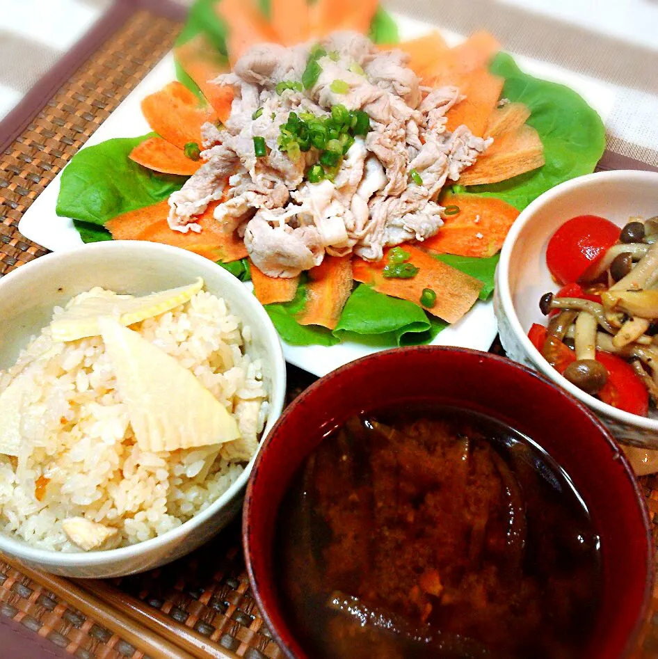 旬の筍炊き込みご飯☆今日は初夏の暑さということで冷しゃぶ♪|エコイズムさん