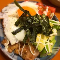 照り焼きチキンとアボカド丼|NR♥︎さん