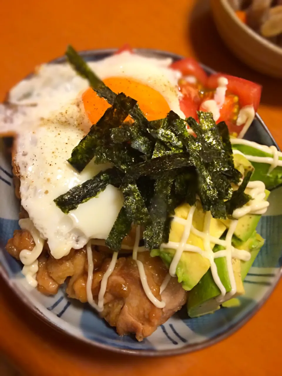 照り焼きチキンとアボカド丼|NR♥︎さん