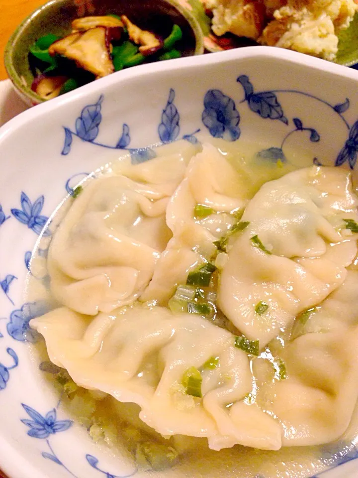 Snapdishの料理写真:Homemade Gyoza dinner :)|mさん