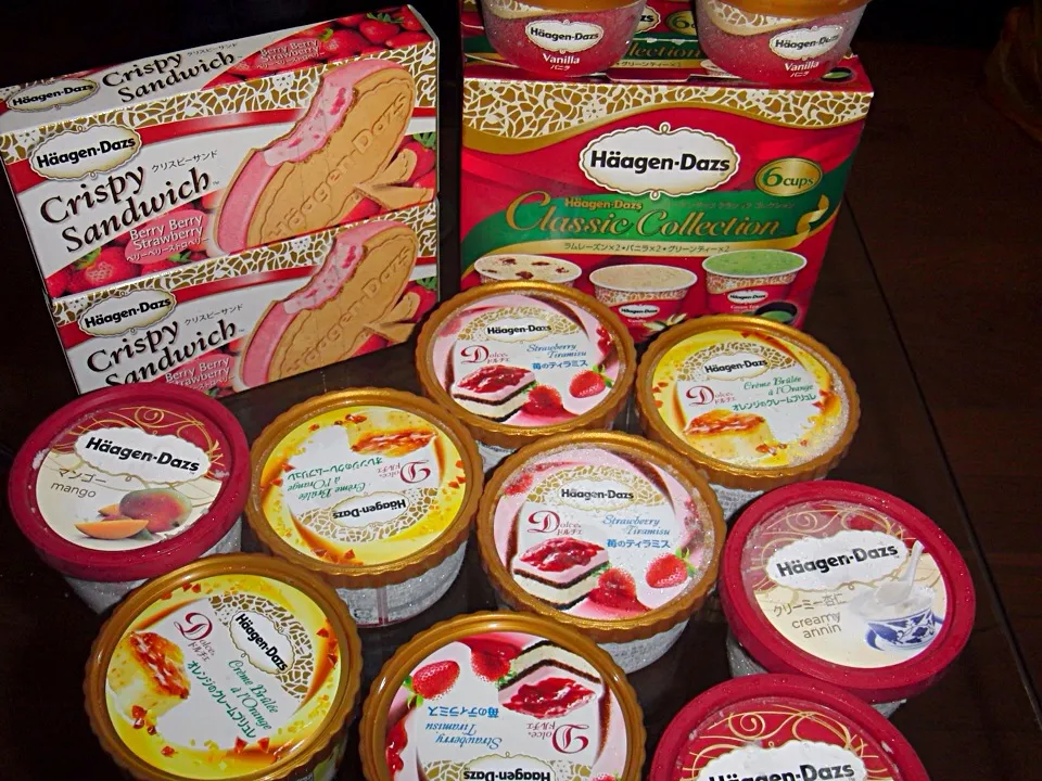 Häagen-Dazs (various flavors, my favorite is creamy annin)|Fujiko Toyohashiさん