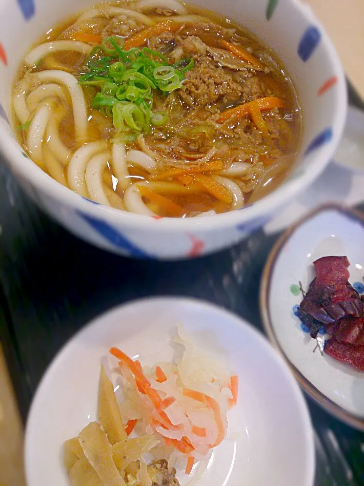 日替わりの片割れ 『肉うどん ごはんつきw』|Yuka Nishizawaさん