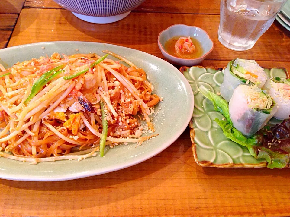 タイの焼きそばと、生春巻き(*´_｀)ﾉ|さくたえさん