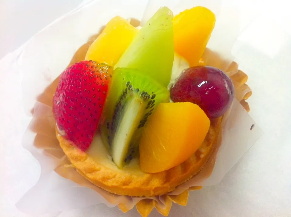 Snapdishの料理写真:Fruit tart|skyblueさん