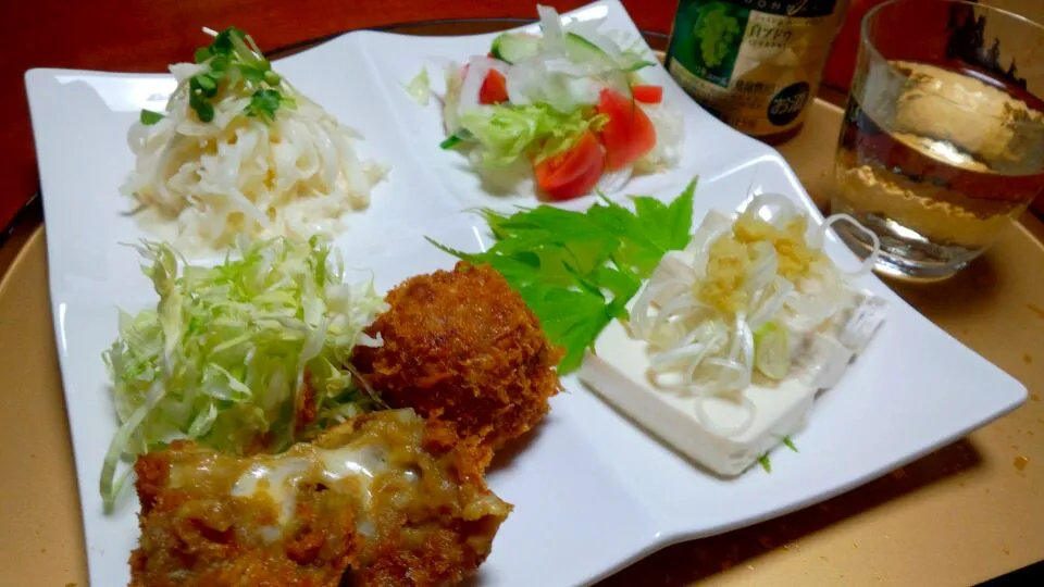 Snapdishの料理写真:今日のおつまみ　しんじゃがさんで、チーズ入りカレーコロッケ|ｋｚｓｙｋさん