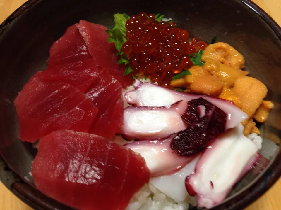 北海道土産で、海鮮丼✨|まさとさん