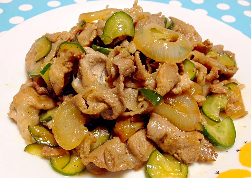 Pork & Cucumber stir fry|Liezlさん