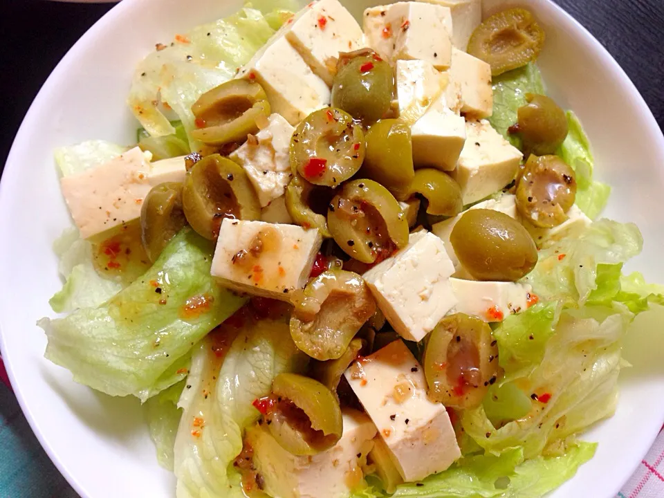 Tofu & fresh olive salad|Tito Jickain Recososa Jrさん