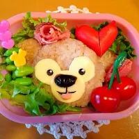 Snapdishの料理写真:ダッフィーちゃんのおにぎりキャラ弁⋈ *。|れぃちぇる。さん