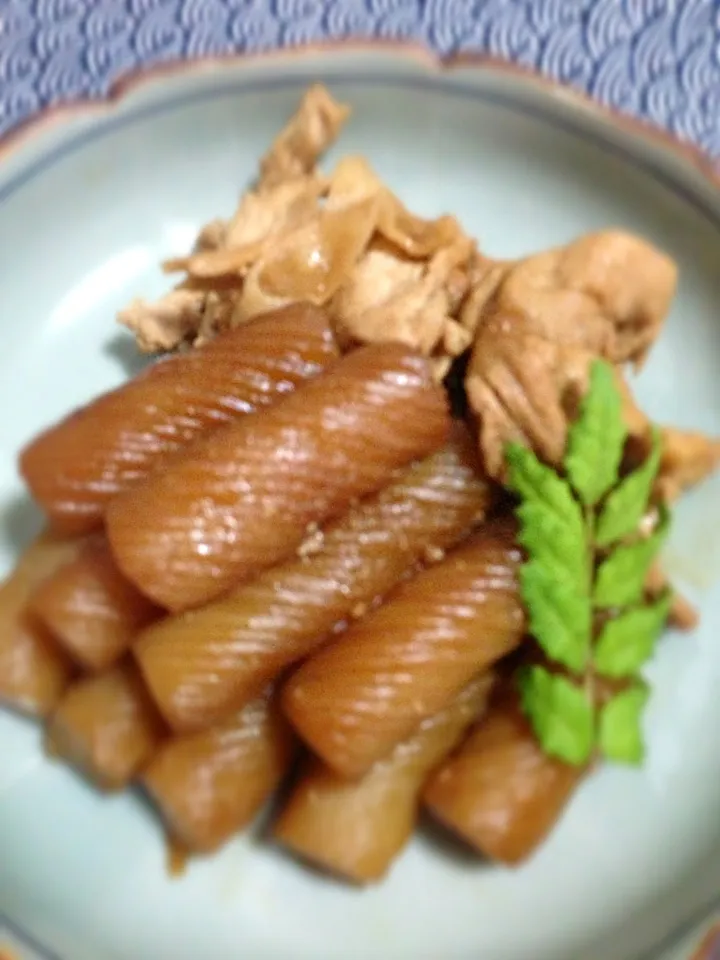 こんにゃくと豚肉の煮物|タロボーイさん