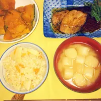 Snapdishの料理写真:たけのこご飯 ぶりの照り焼き|ゆうきさん