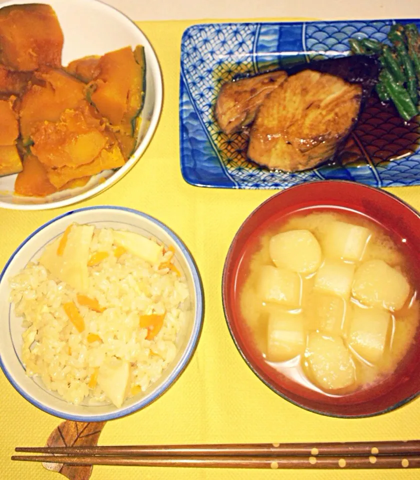 たけのこご飯 ぶりの照り焼き|ゆうきさん