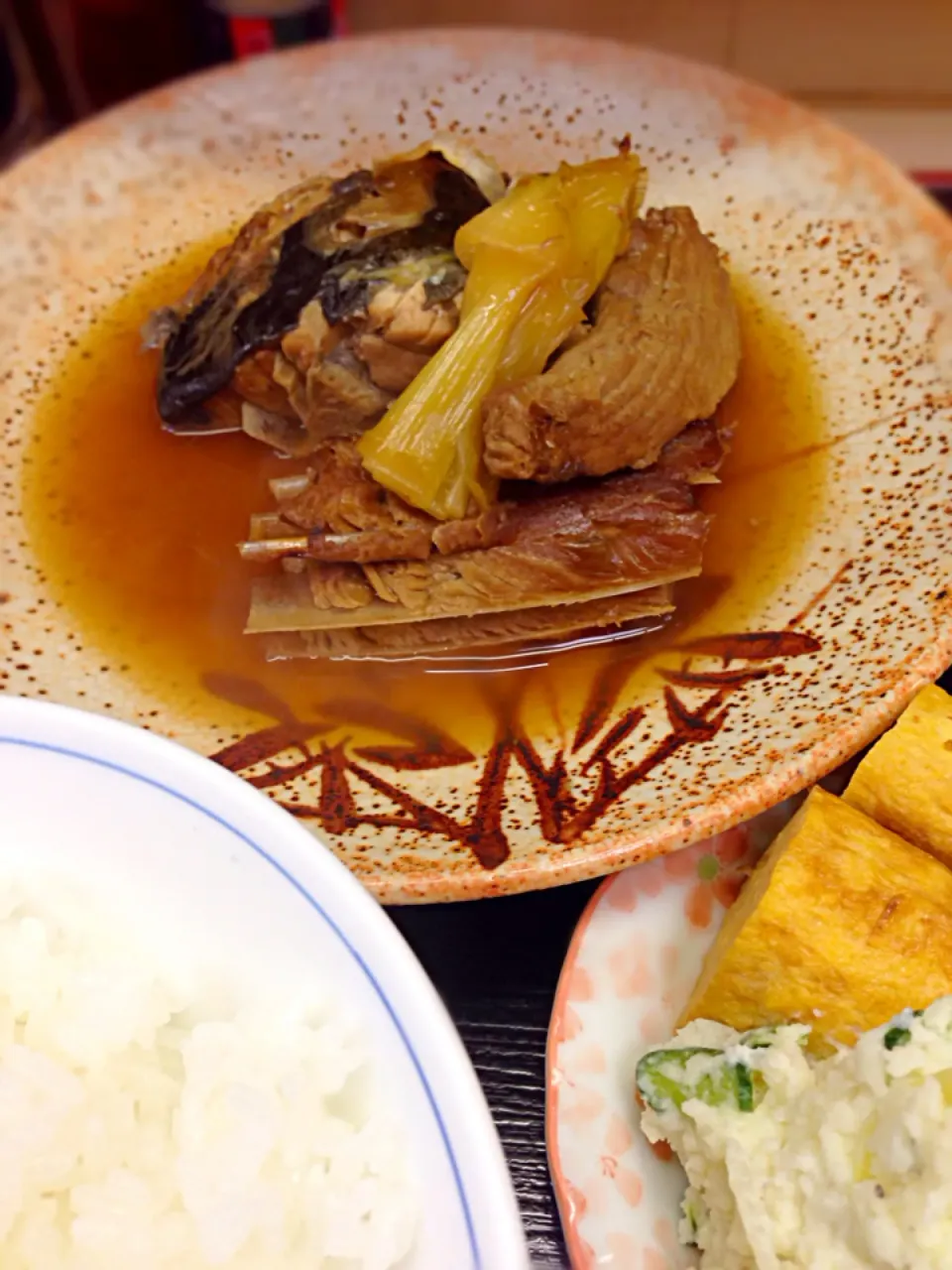 あら煮ねぎま定食|流線形さん