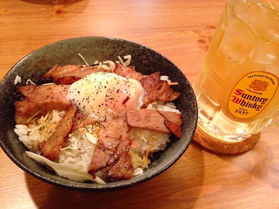 Snapdishの料理写真:チャーシュー丼|きょろりんさん